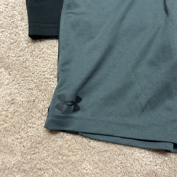 UNDER ARMOUR MATCHING SET - Picture 2 of 7